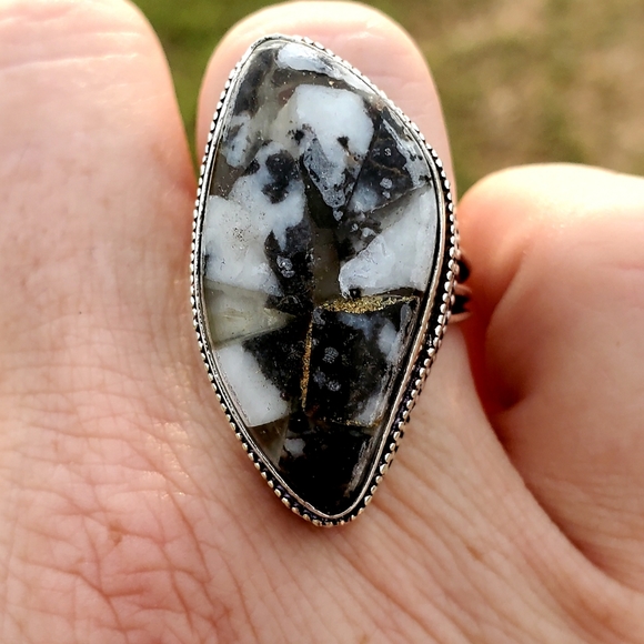 New White Buffalo Antique Design Silver Ring. - Picture 5 of 16